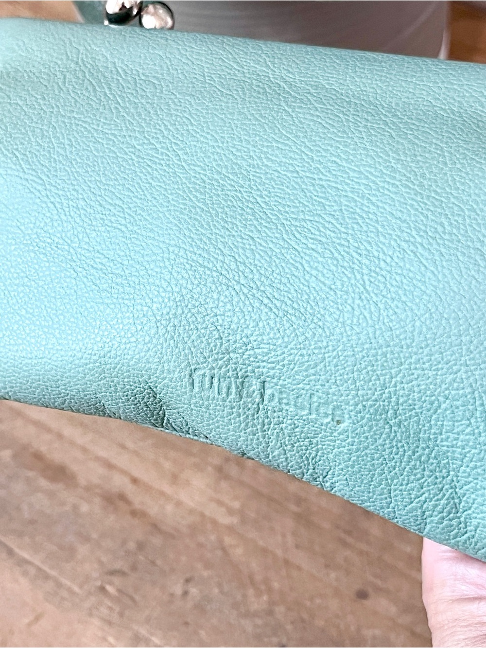 Fun & Basics Mint Green Soft Leather Kiss-Lock Frame Clutch Pouch Bag - Picture 3 of 5